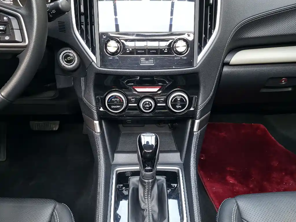 Subaru Forester 2021 — фото 12