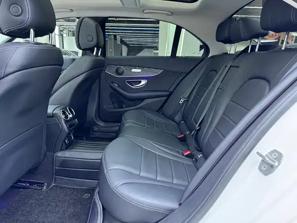 Mercedes-Benz C-Class 2021