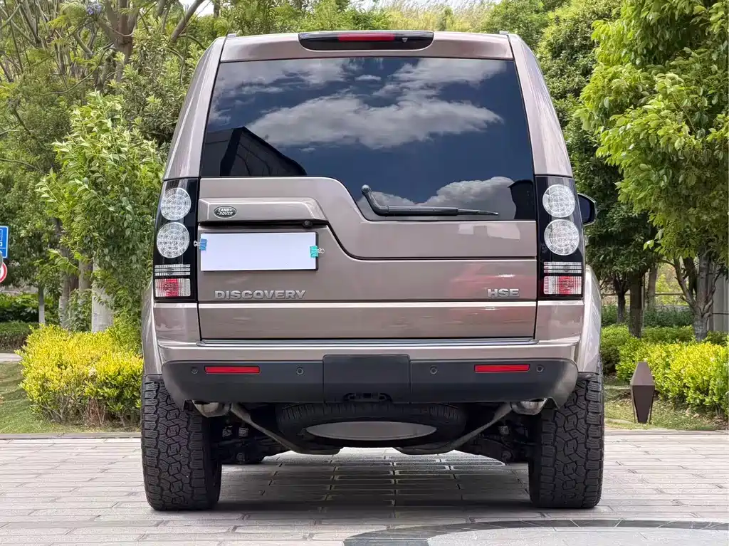 Land Rover Discovery 2016 — фото 12