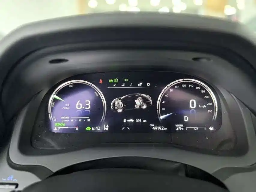 Toyota Camry 2022 — фото 6