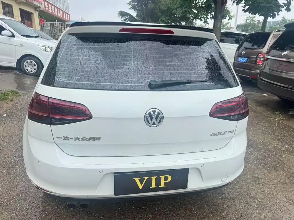 Volkswagen Golf 2016