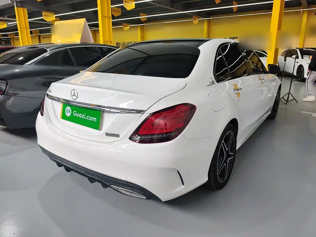 Mercedes-Benz C-Class 2021