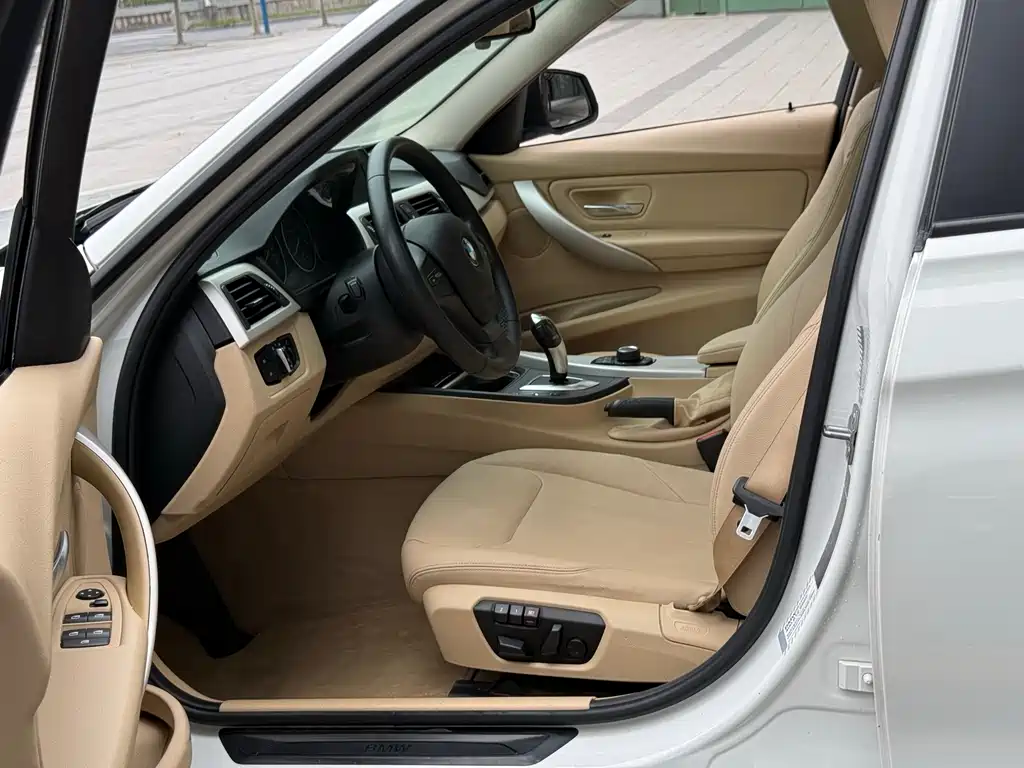 BMW 3 Series 2015 — фото 4