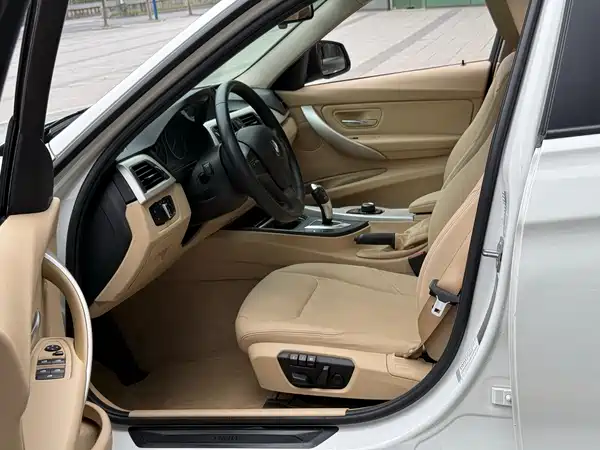 BMW 3 Series 2015