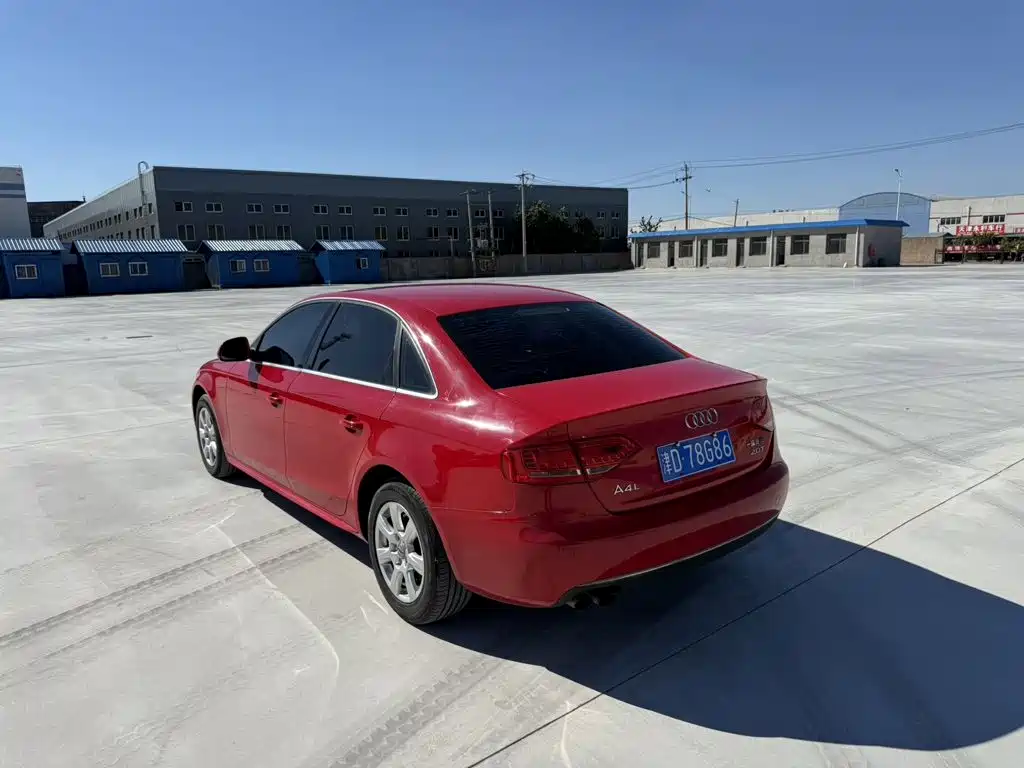 Audi A4L 2012