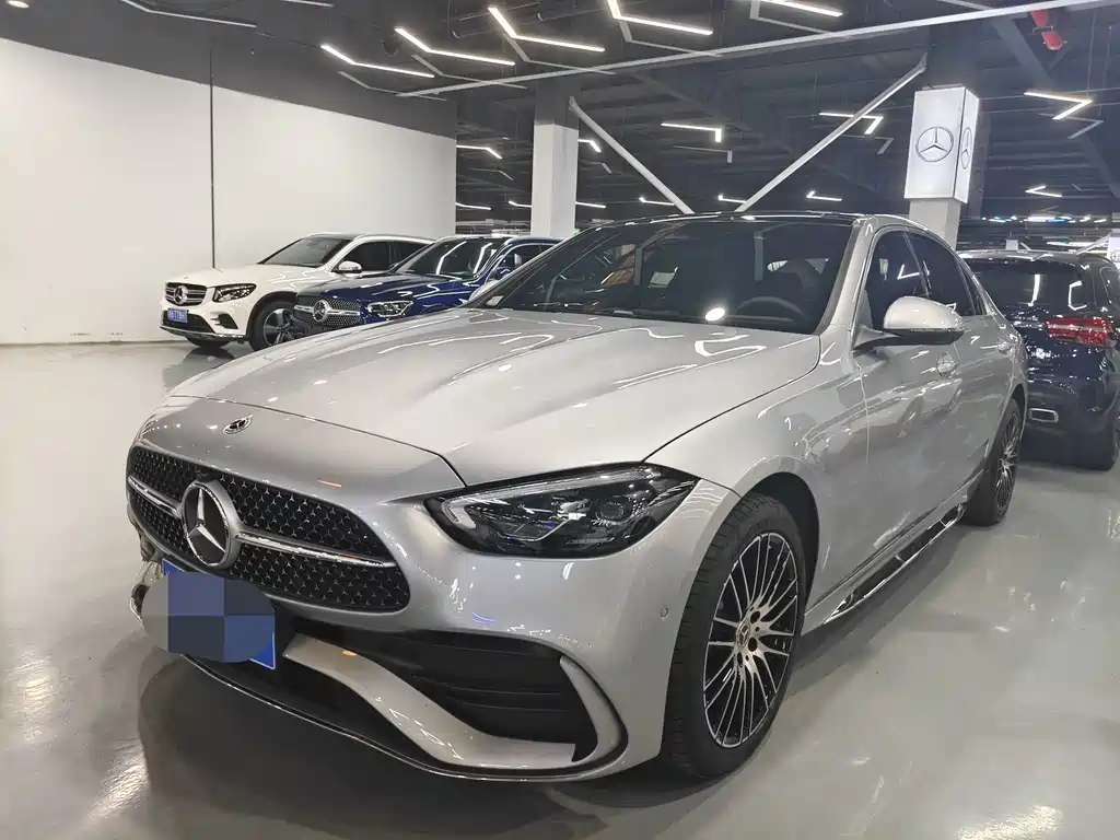 Mercedes-Benz C-Class 2025