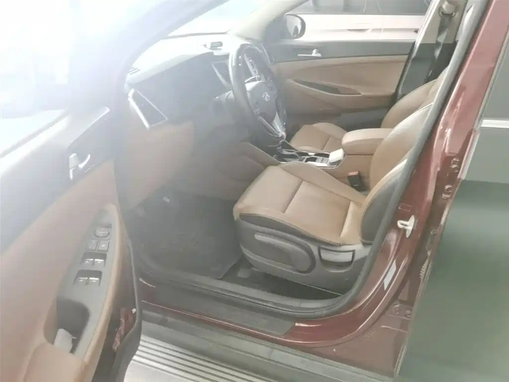 Hyundai Tucson 2016 — фото 23