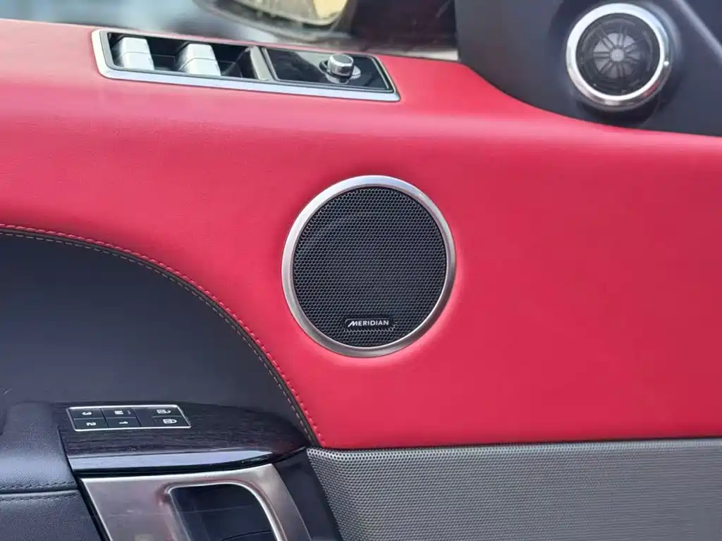 Land Rover Sport 2022 — фото 11