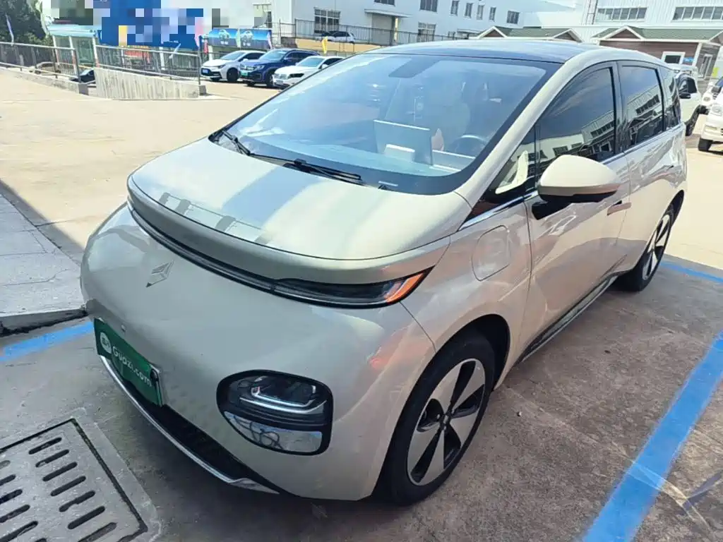 Baojun Clouds 2023