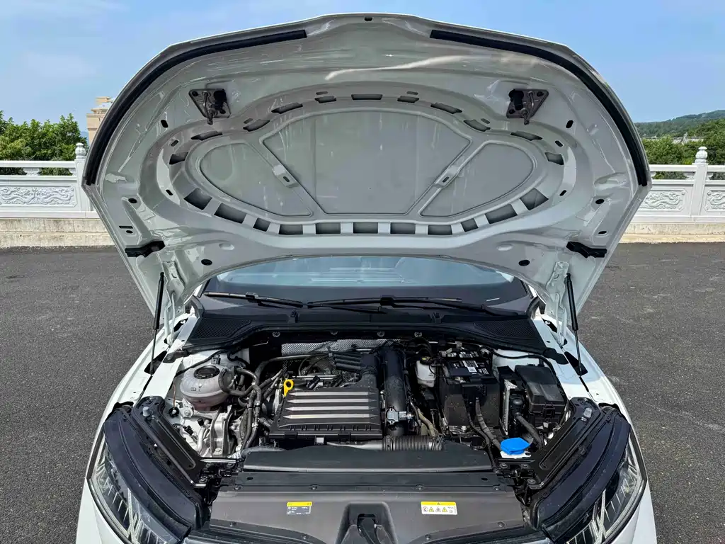 Skoda Octavia 2023 — фото 20