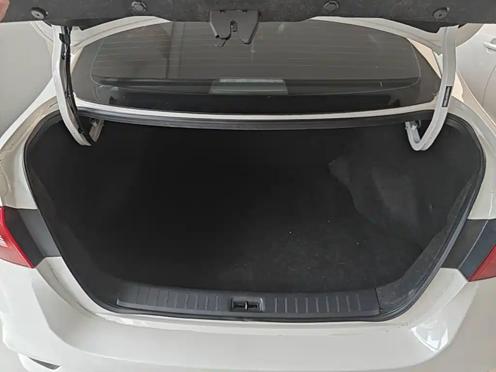 Nissan Sylphy 2023 — фото 19