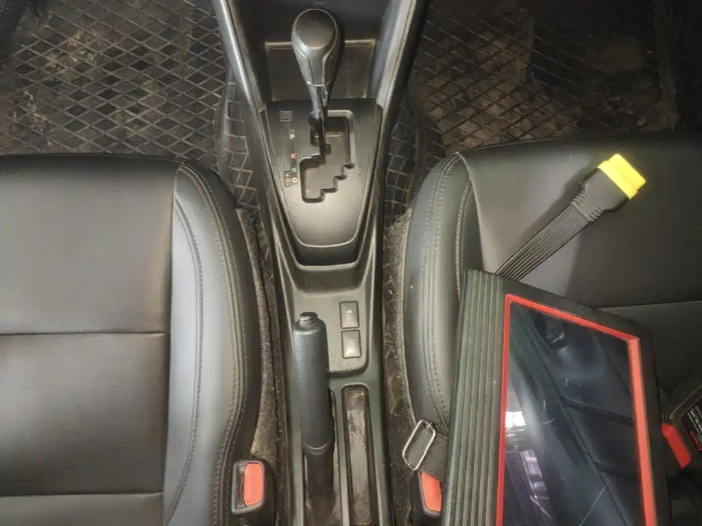 Toyota Yaris L 2017 — фото 14