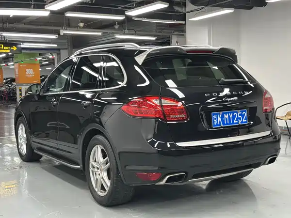 Porsche Cayenne 2014