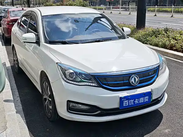 Dongfeng E70 2020