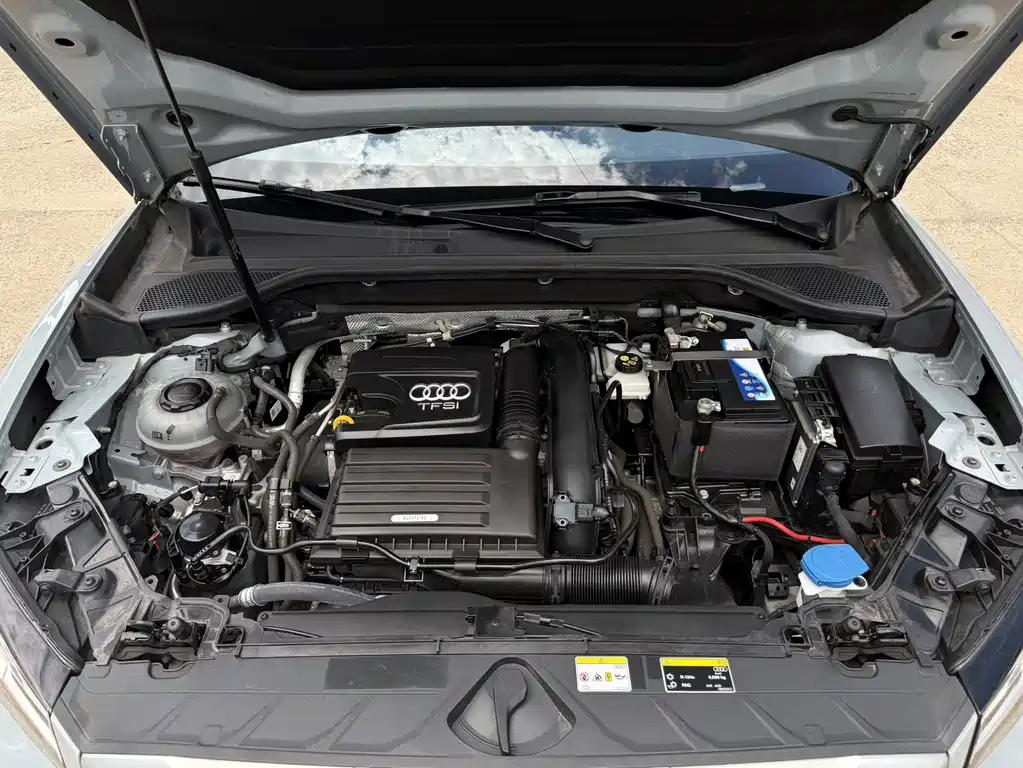Audi Q2L 2022 — фото 12