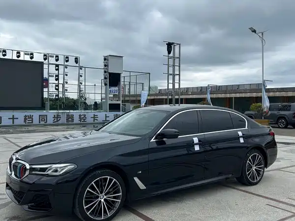 BMW 5 Series 2023