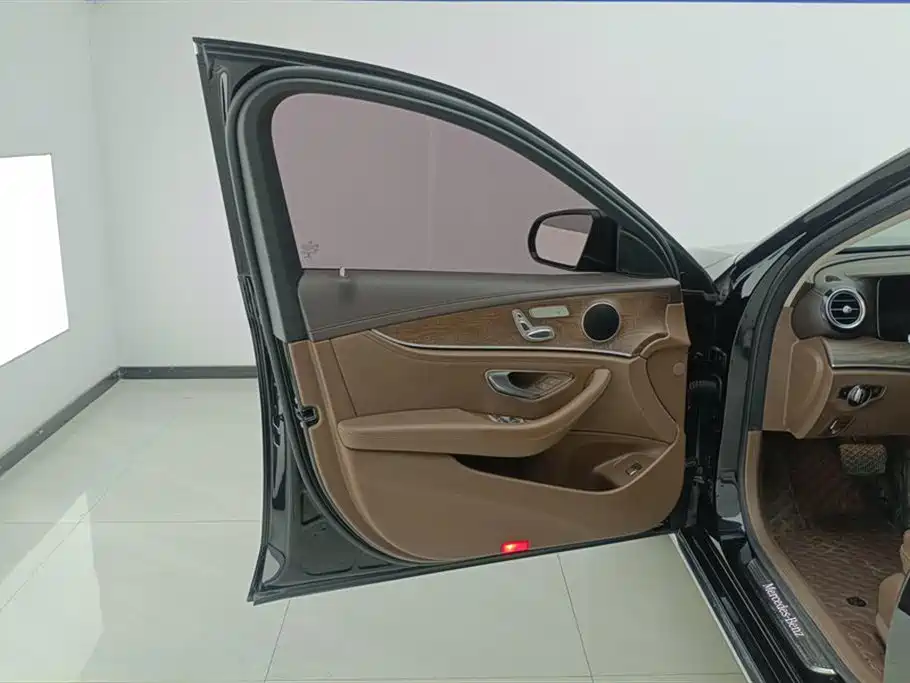 Mercedes-Benz E-Class 2018