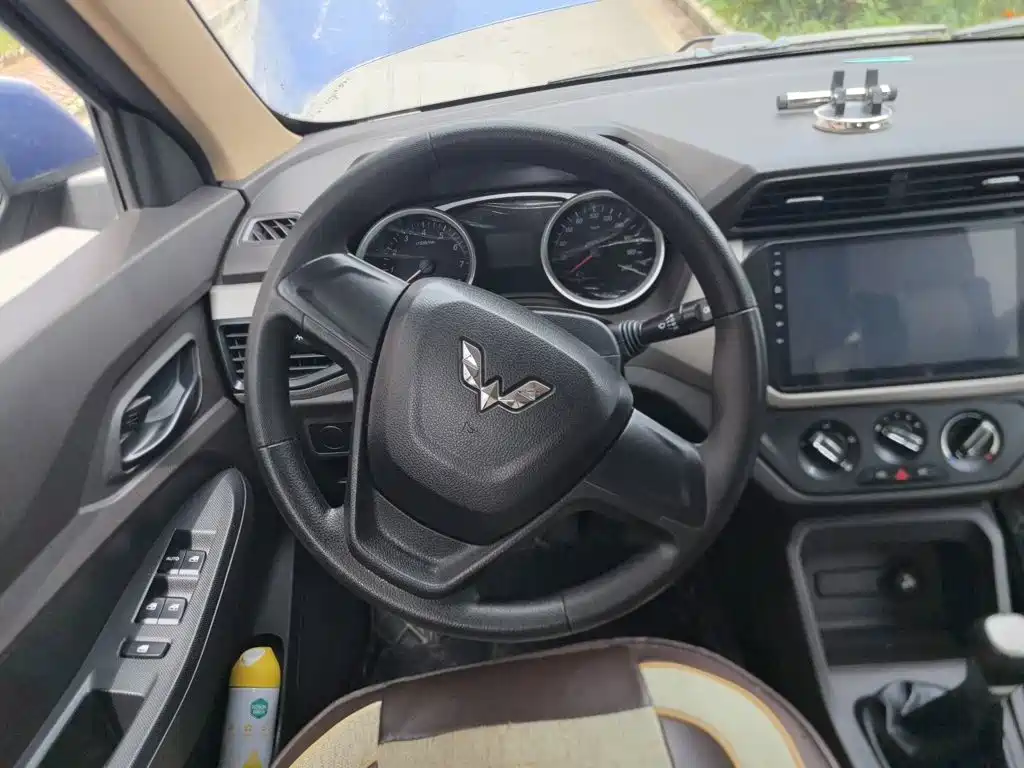 Wuling Hongguang 2019