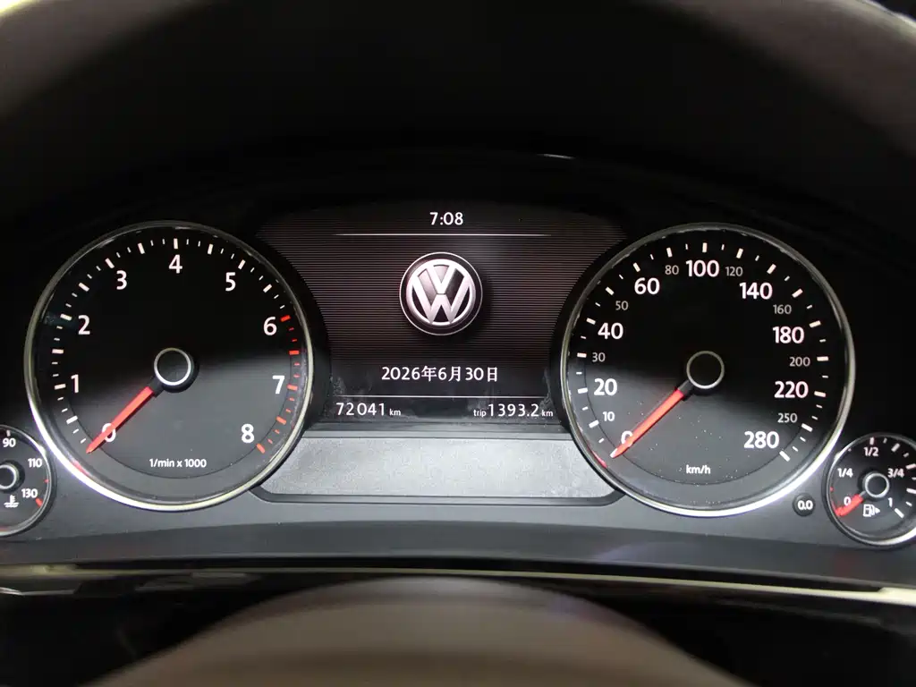 Volkswagen Touareg 2019 — фото 12