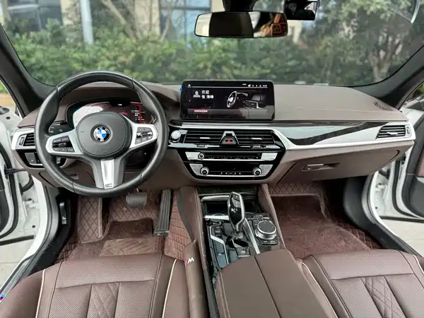 BMW 5 Series 2020
