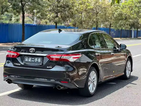 Toyota Camry 2021