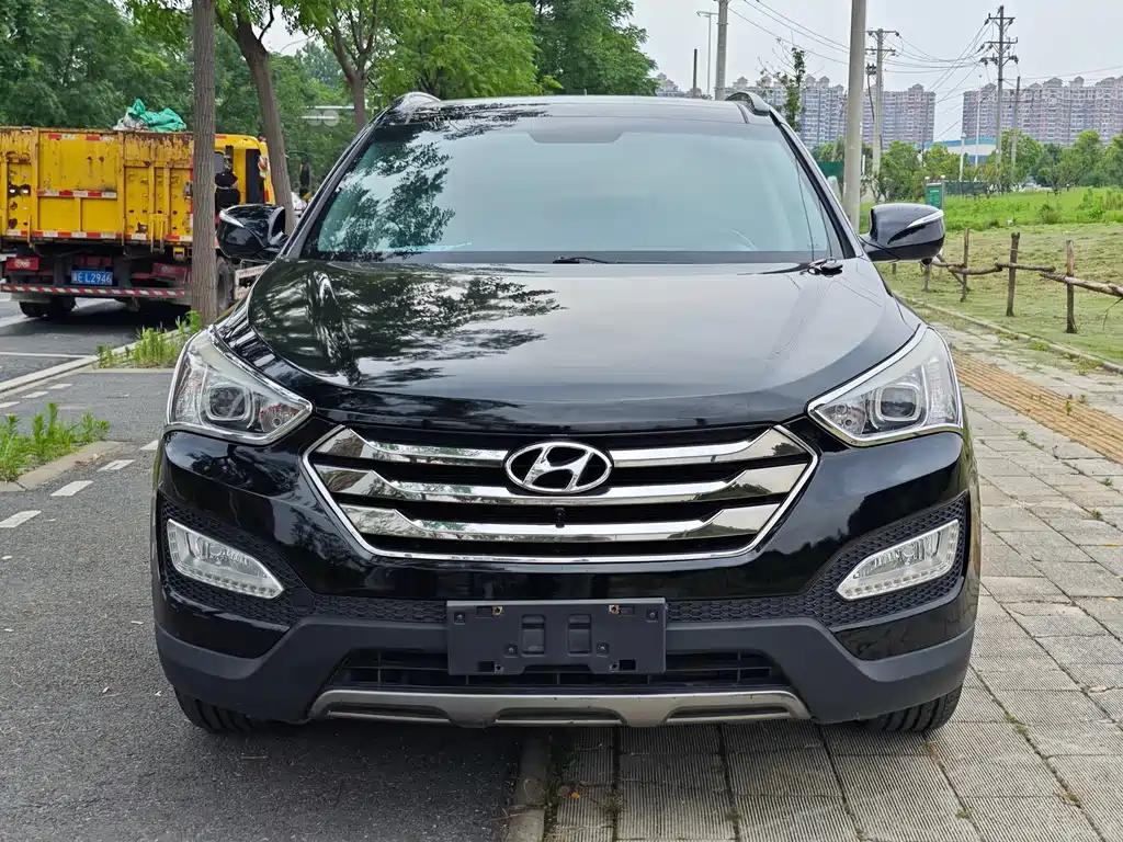 Hyundai Santa Fe 2013 — фото 2