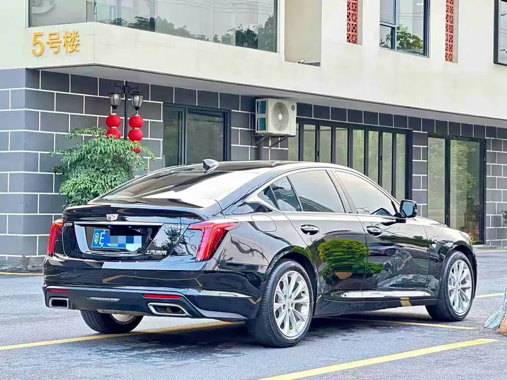 Cadillac CT5 2023 — фото 6