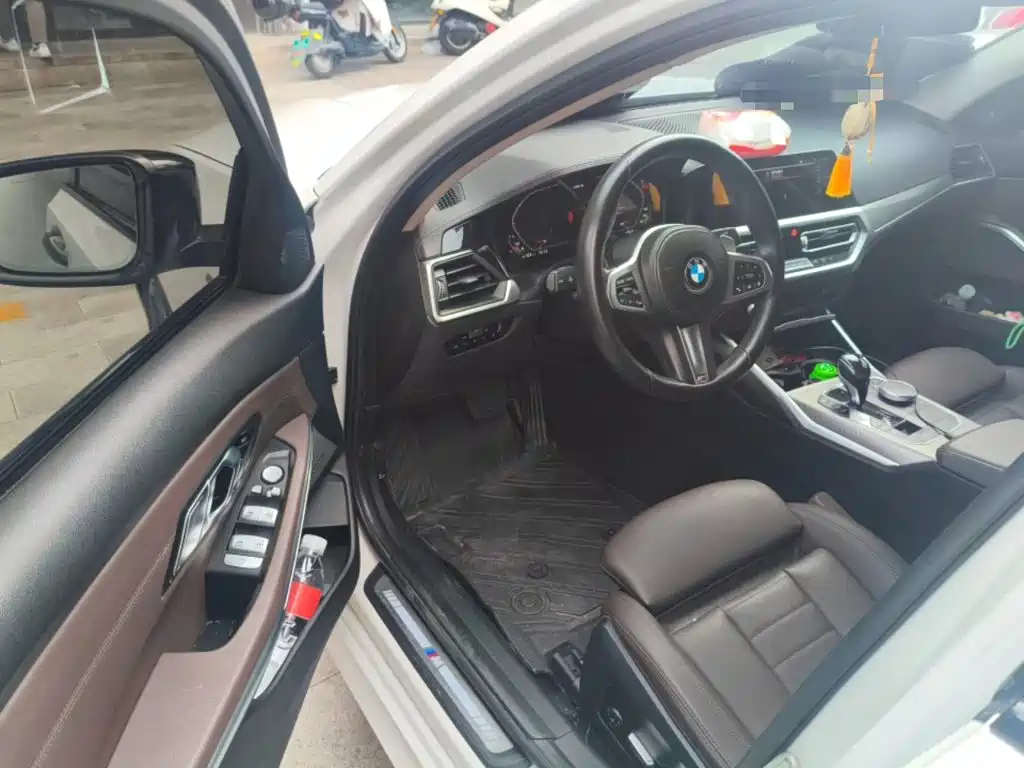 BMW 3 Series 2020 — фото 14
