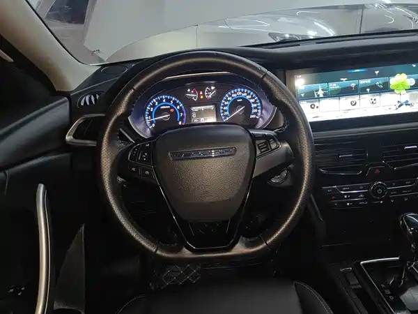 Venucia T90 2020