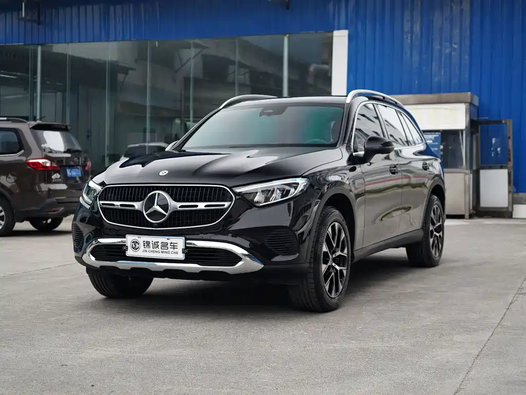 Mercedes-Benz GLC 2023 — фото 1