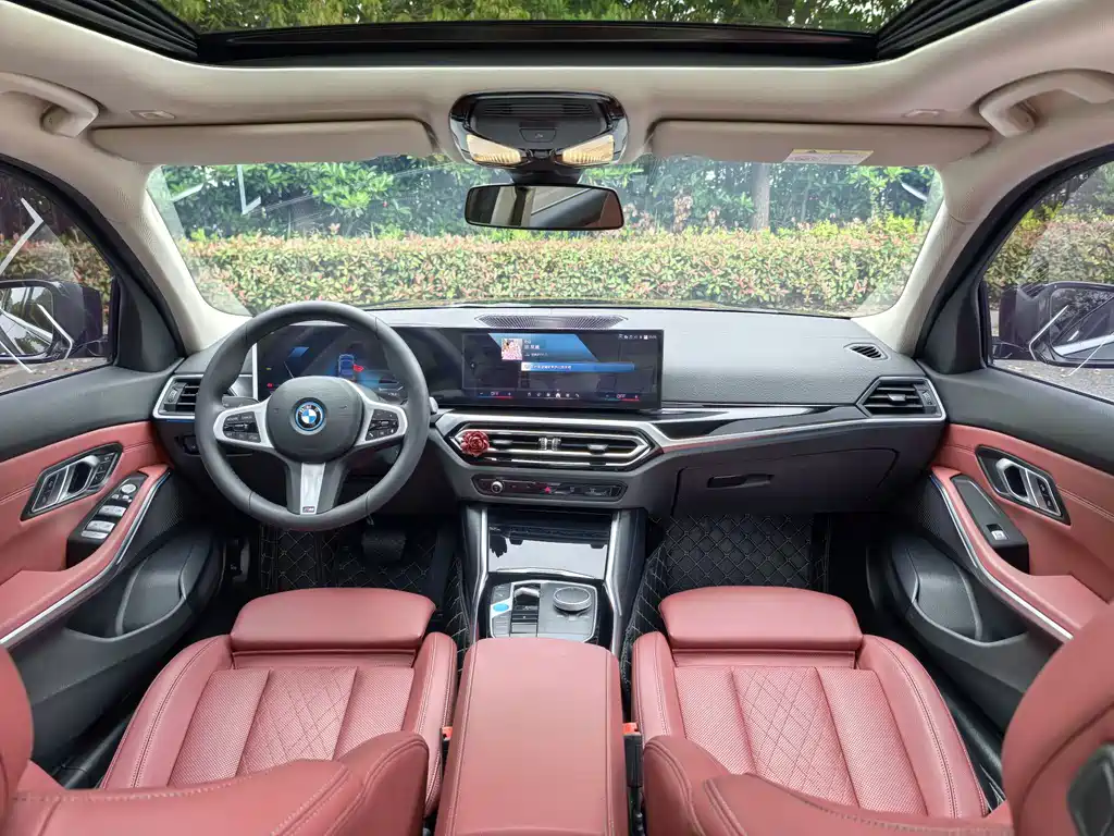 BMW i3 2024 — фото 9