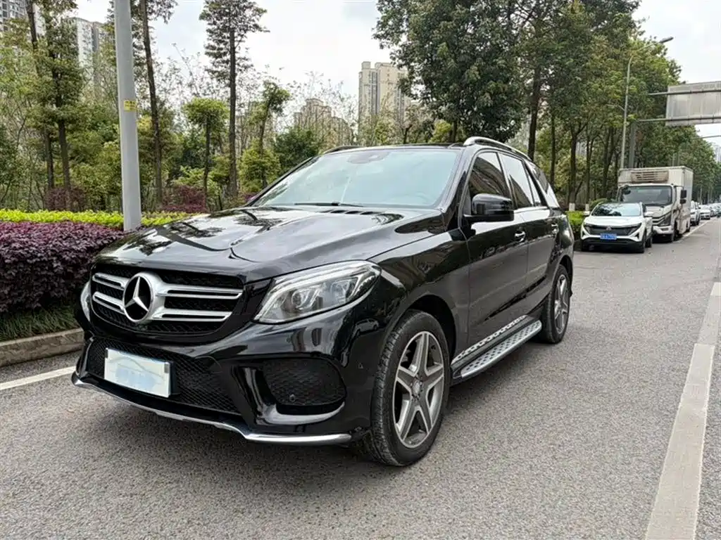 Mercedes-Benz GLE 2017 — фото 1