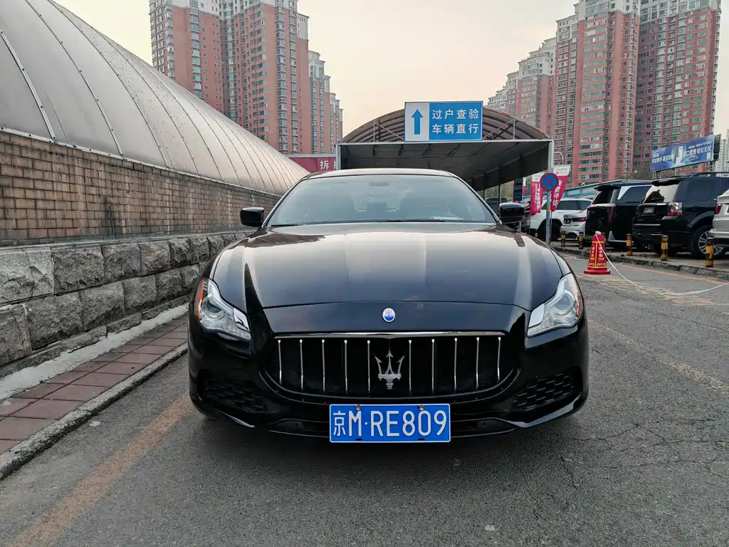 Maserati Quattroporte 2015 — фото 2