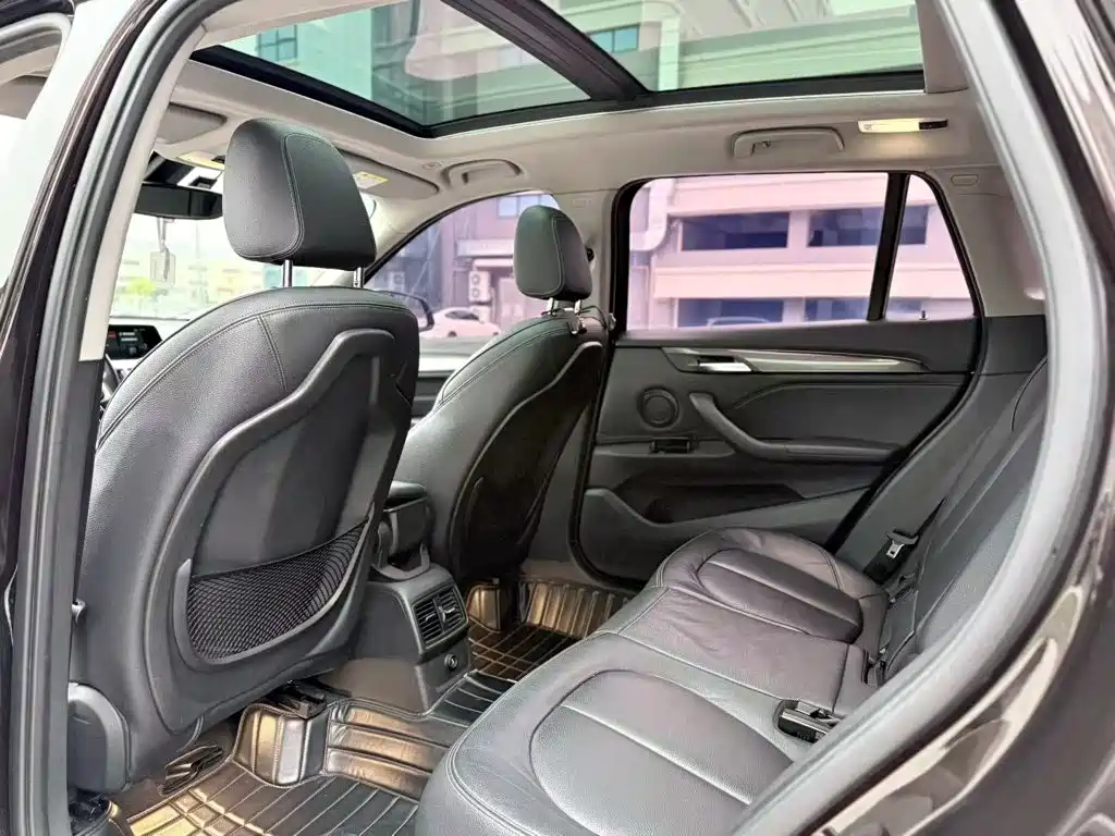 BMW X1 2018 — фото 18