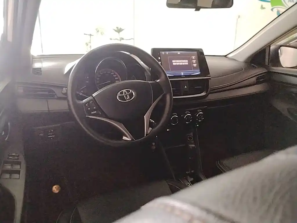 Toyota Vios 2022 — фото 10