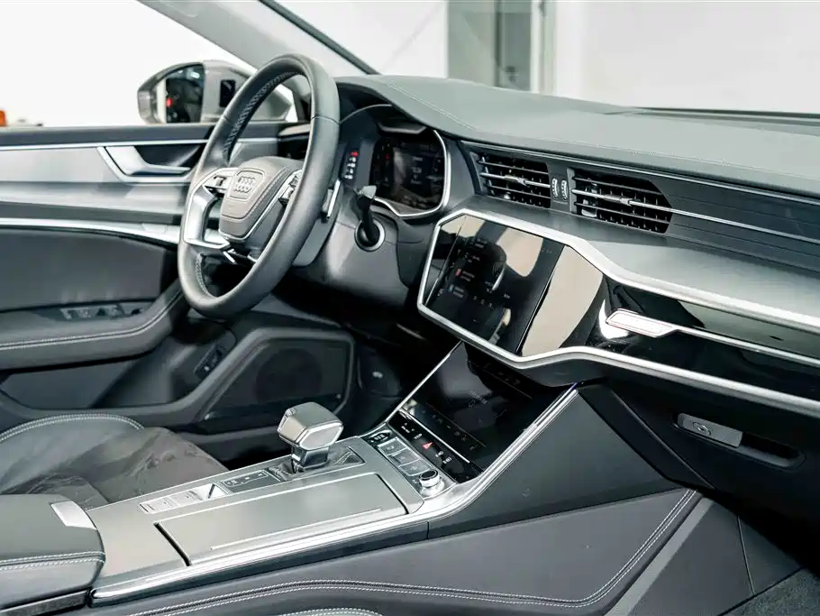 Audi A7L 2026 — фото 19