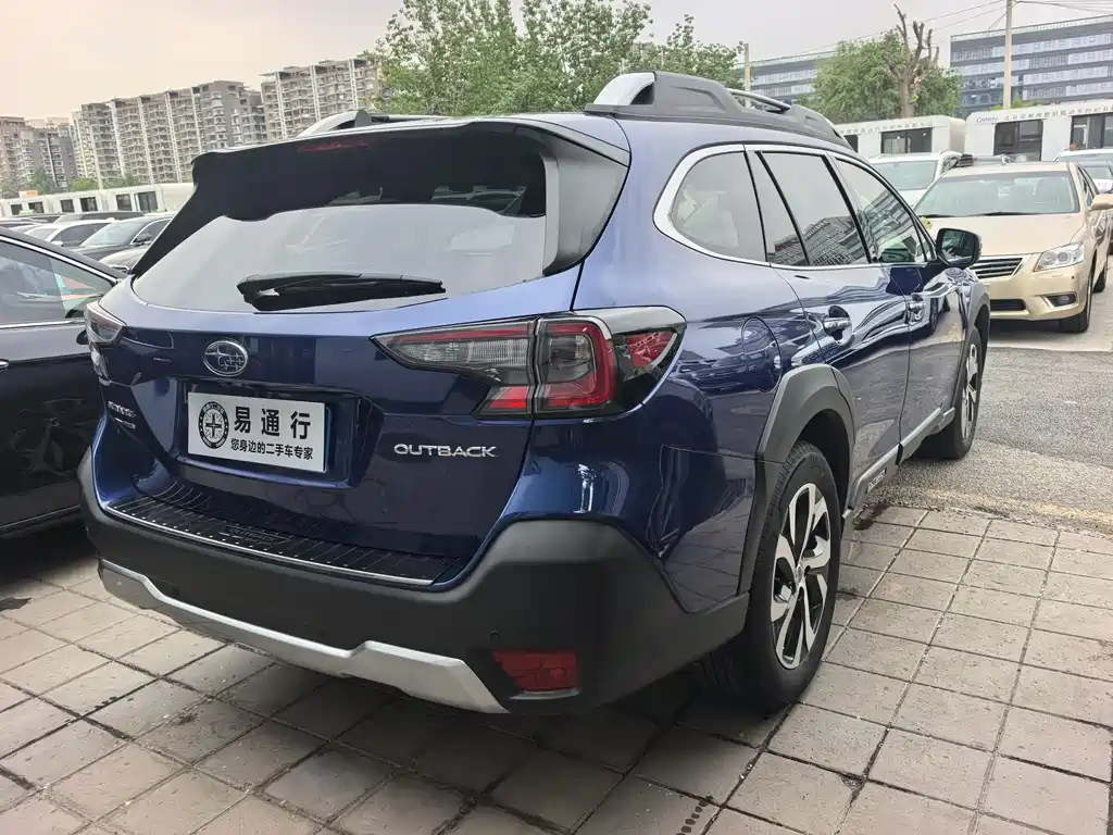Subaru Outback 2022 — фото 17