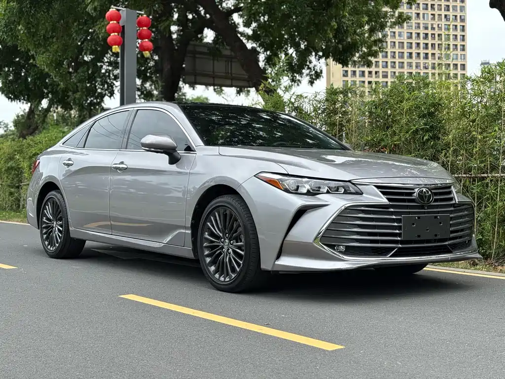 Toyota Avalon 2019 — фото 3