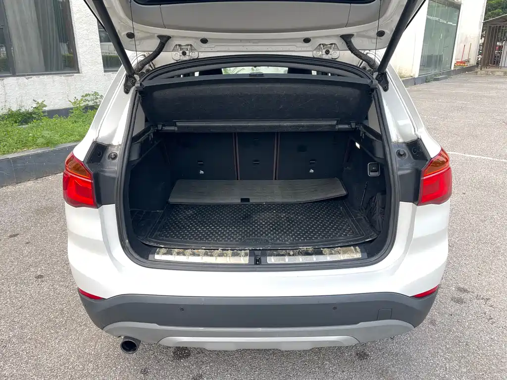 BMW X1 2017 — фото 15