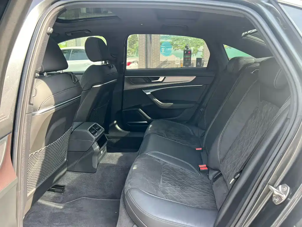 Audi A6L 2021