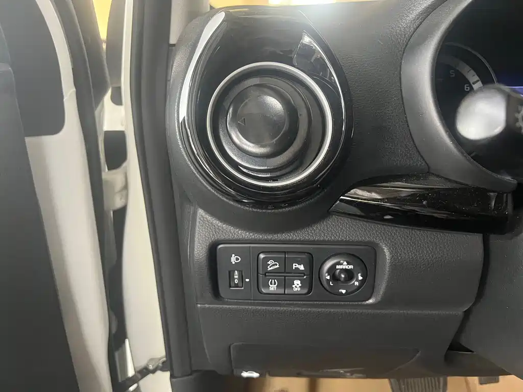 Kia KX1 2023 — фото 11