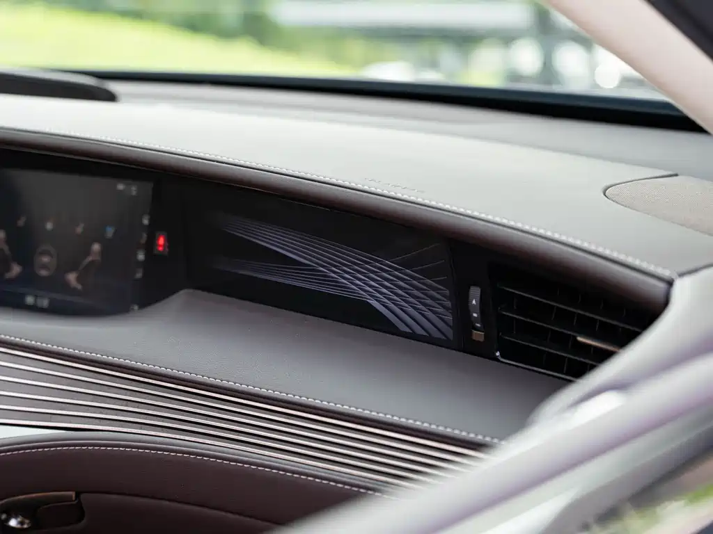 Lexus LS 2020 — фото 17