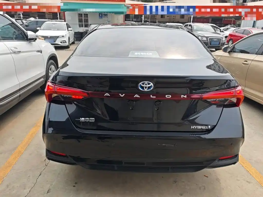 Toyota Avalon 2021