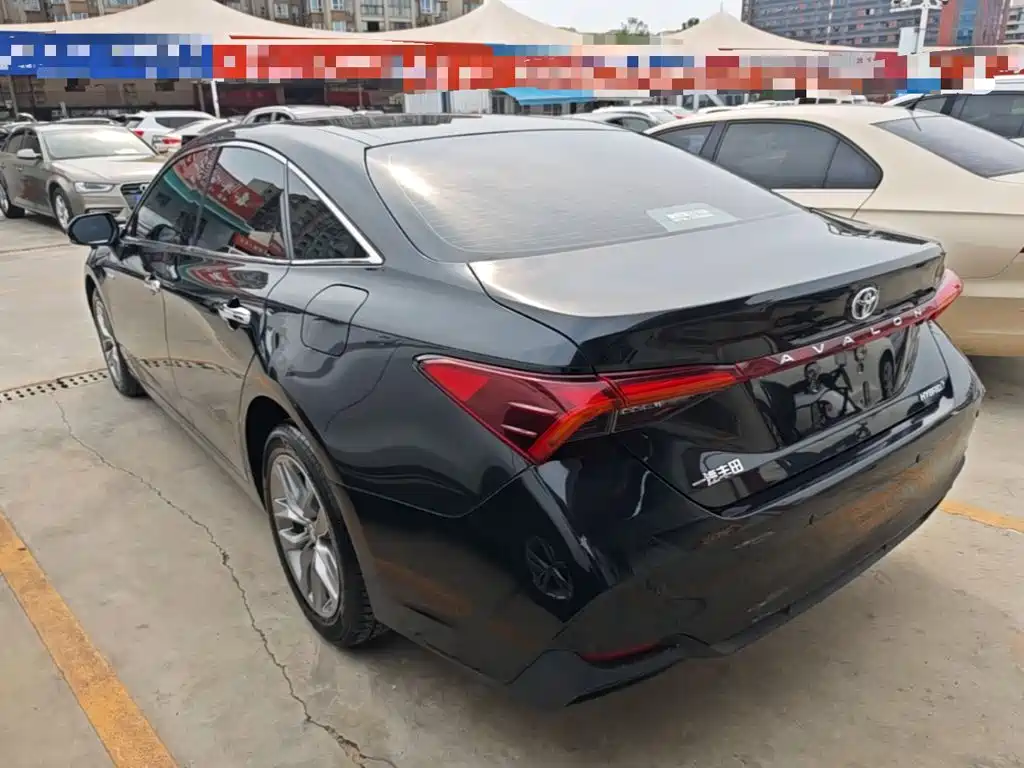 Toyota Avalon 2021