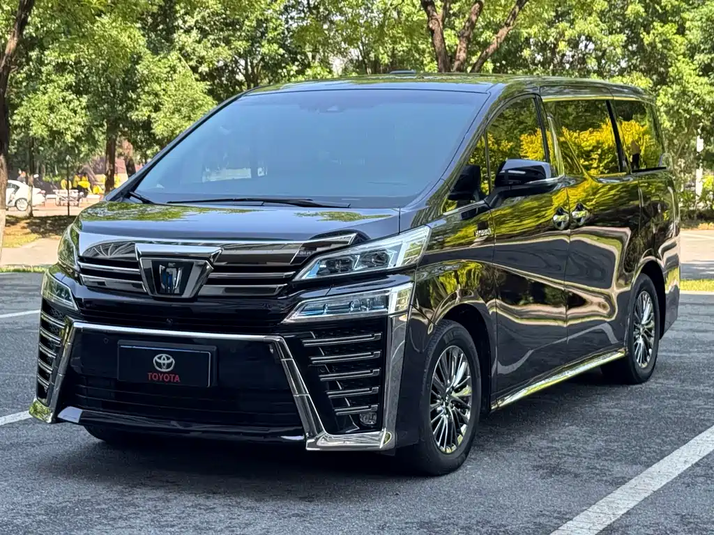 Toyota Vellfire 2021 — фото 3