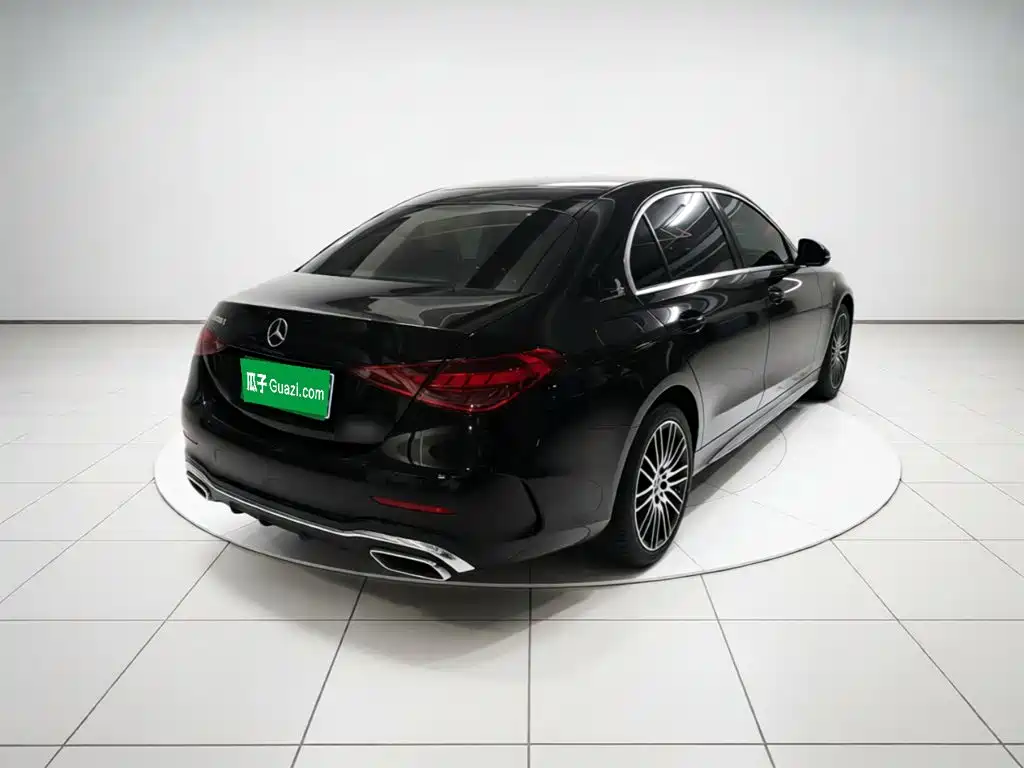 Mercedes-Benz C-Class 2023 — фото 4