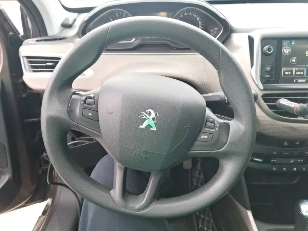 Peugeot 2008 2016