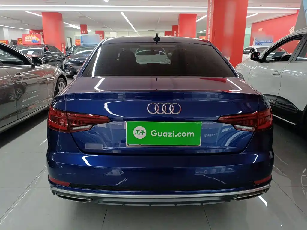 Audi A4L 2020