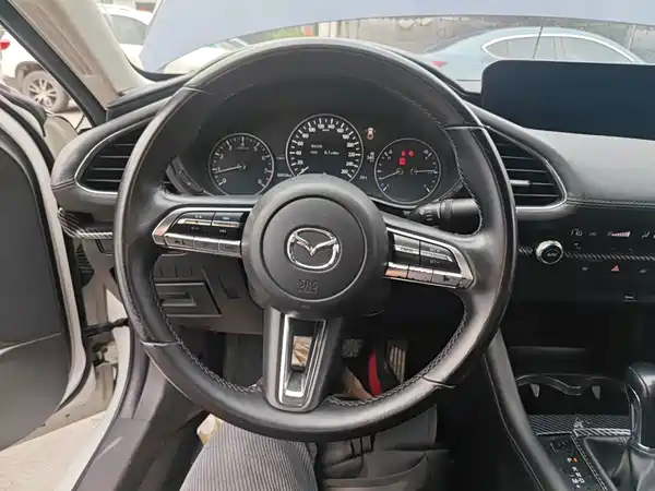 Mazda 3 Axela 2020