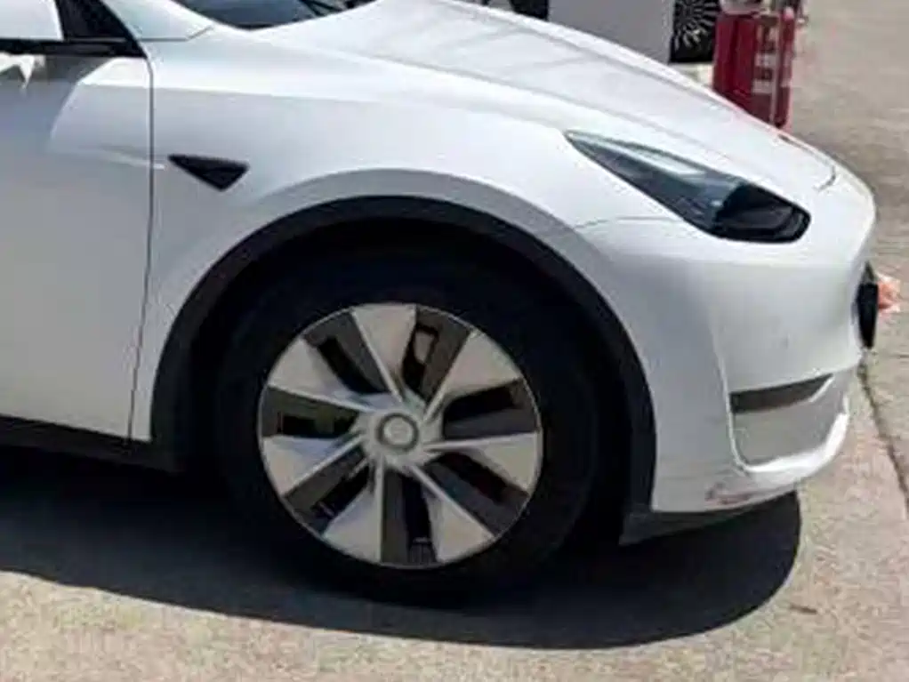 Tesla Model Y 2022 — фото 5